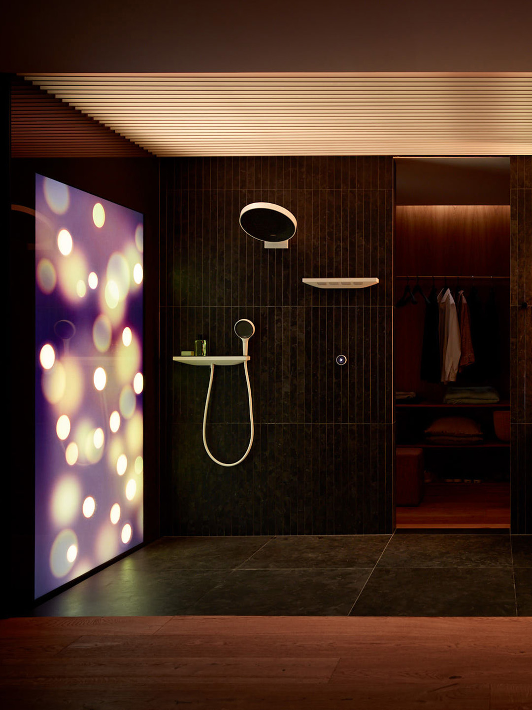 How to reinvent the shower case study focusing user journey and user experience.