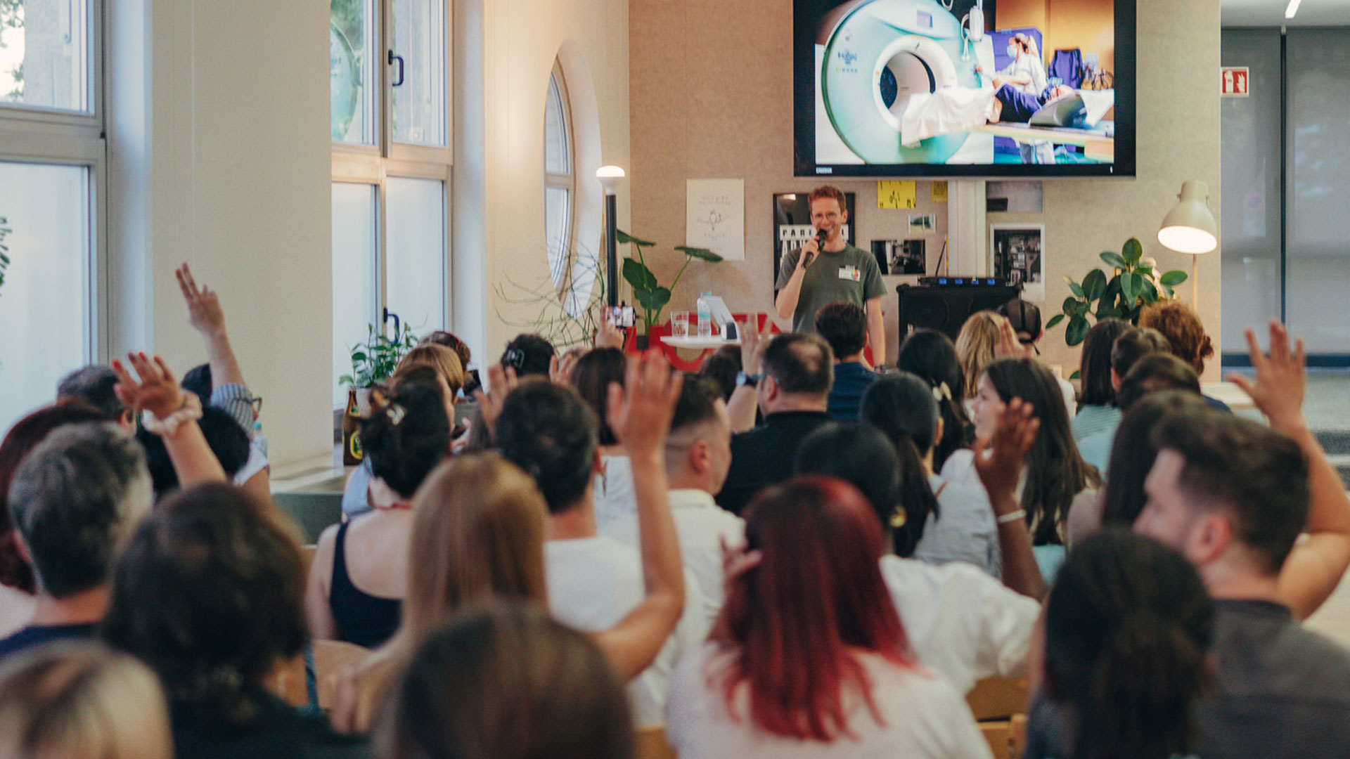 PHOENIX and UXnite colaborate for event on summer