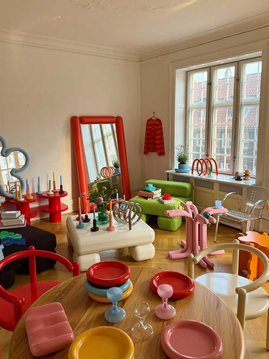 kopenhagen in the 3 days of design lights up-Immersive, sensory installations shifted focus from product function to emotional experience.