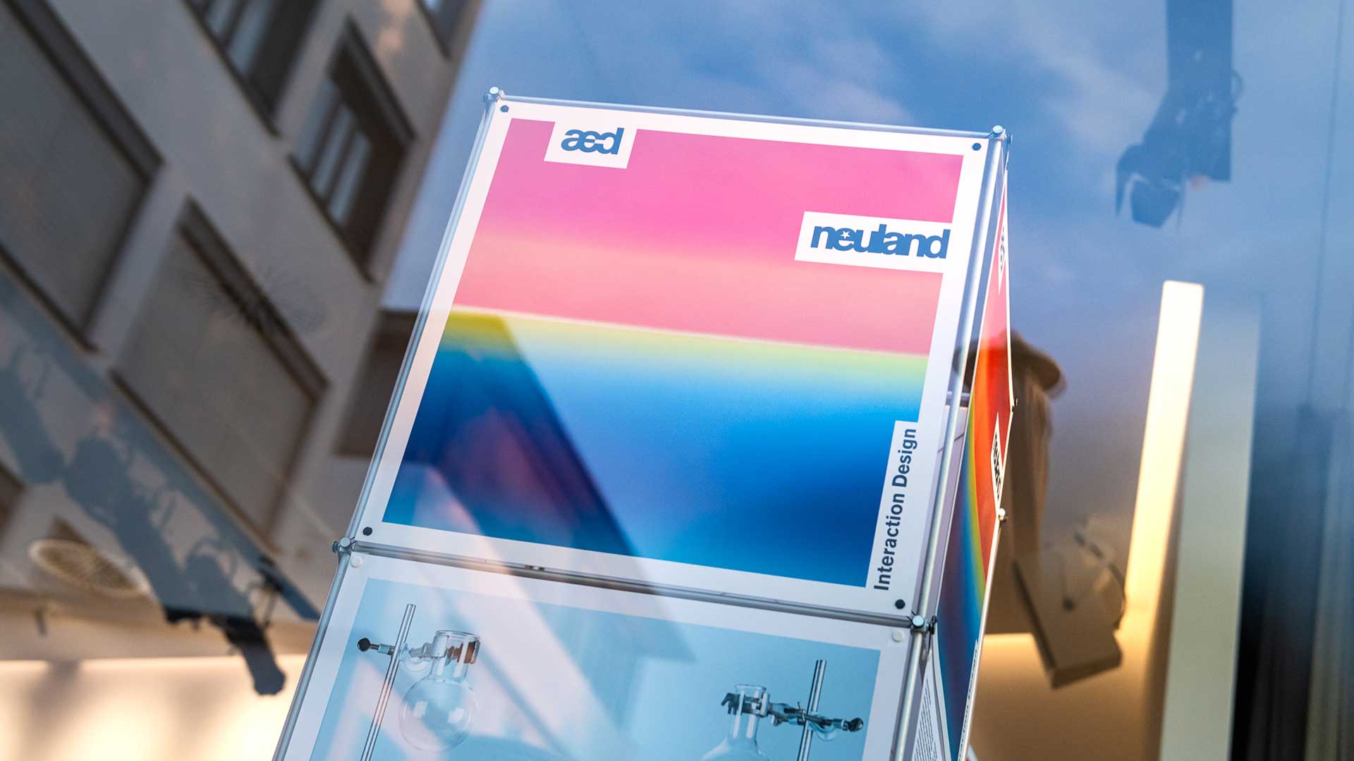 aed award show realised in stuttgart with partnetship of phoenix design.