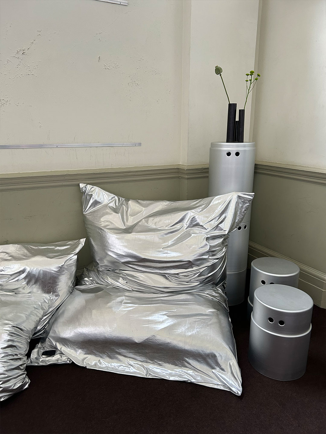 Silver chair, with a futuristic idea photo made by Sven feustel, principal designer at phoenix design